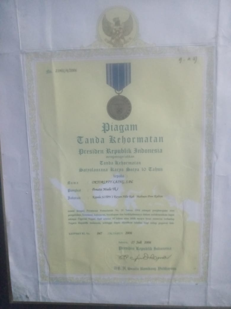 Oktoriati Penulis Buku